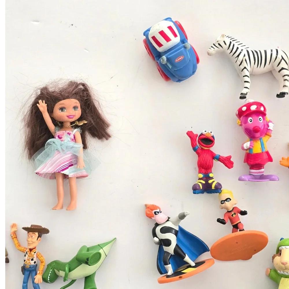 Mixed Toy Figure Lot Disney Pixar Star Wars Smurfs Mickey Mouse 25+pc Multi Good